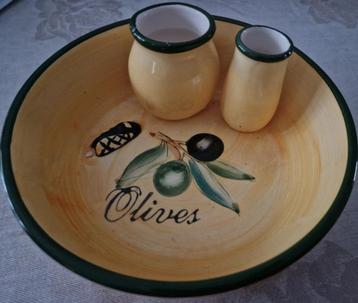 Petit plat pour Olives ( provençal) beschikbaar voor biedingen
