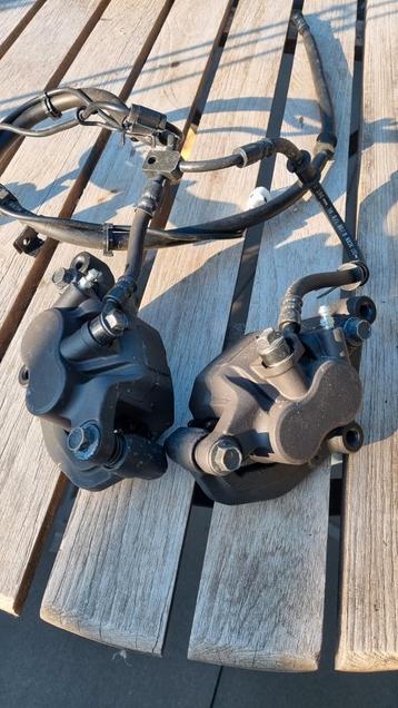 Nieuwe yamaha remklauwen set met remleiding mt03 xj6 fz6 beschikbaar voor biedingen