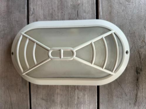 tuinverlichting / kelderlamp incl lamp, Tuin en Terras, Buitenverlichting, Gebruikt, Plafondlamp, Kunststof, Minder dan 50 watt