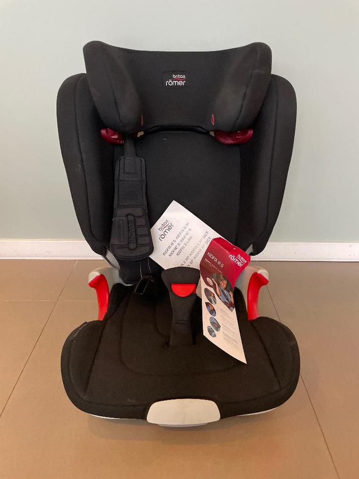 Kidfix 3 britax romer M autostoel, Kinderen en Baby's, Autostoeltjes, Zo goed als nieuw, Romer, 0 t/m 18 kg, Autogordel of Isofix