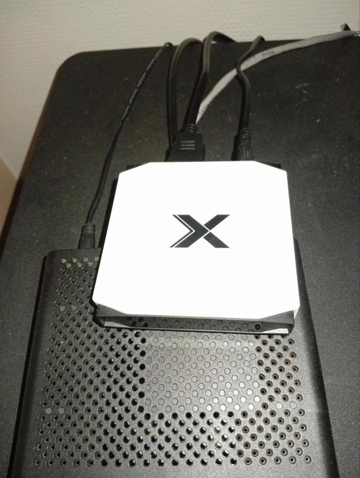 Box Android tv Netflix prime video Disney etc, TV, Hi-fi & Vidéo, Télécommandes, TV