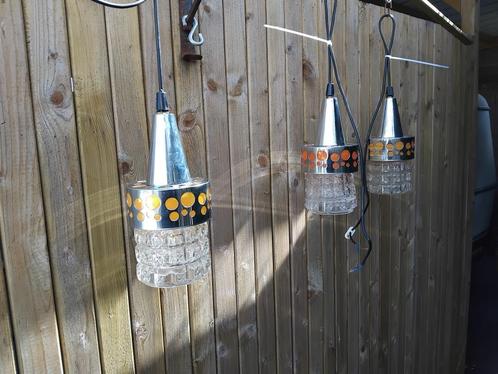 vintage hanglampen chroom/oranje, Huis en Inrichting, Lampen | Hanglampen, Gebruikt, Minder dan 50 cm, Glas, Metaal, Ophalen of Verzenden