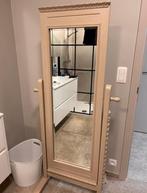 Staande spiegel landelijk, Ophalen