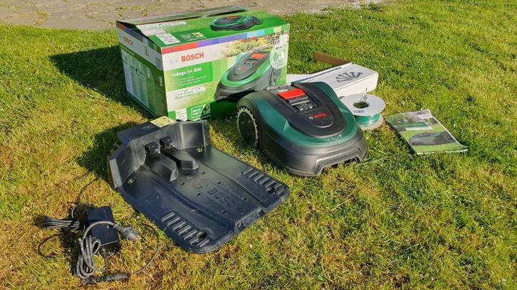 Robot Tondeuse BOSCH S+ 500, Tuin en Terras, Robotmaaiers, Gebruikt, 20 tot 25 cm, Met regensensor, Bestuurbaar via app, Ophalen