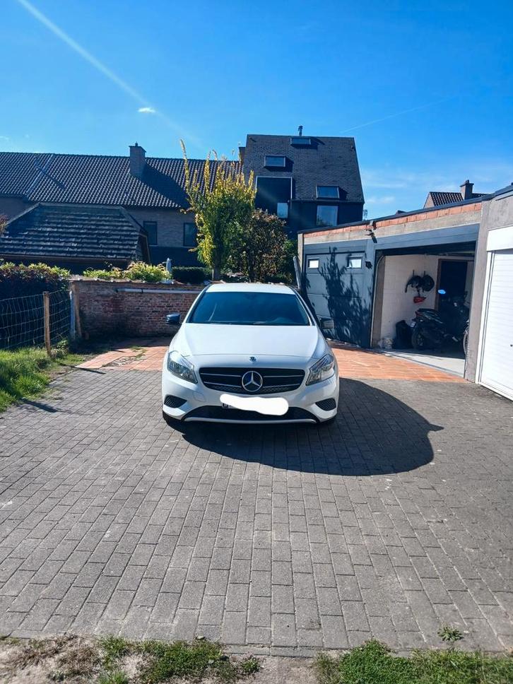 Mercedes a180 cdi, Auto's, Mercedes-Benz, Particulier, ABS, Airbags, Airconditioning, Bluetooth, Boordcomputer, Centrale vergrendeling