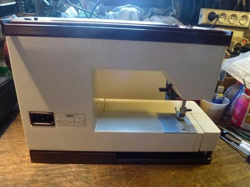 naaimachine PFAFF Tipmatic 1019 - hoge snelheid, Hobby en Vrije tijd, Naaimachines en Toebehoren, Zo goed als nieuw, Naaimachine