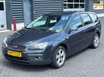 Ford Focus Wagon 1.6-16V Futura , Airco , Cruise control , N, Auto diversen, Ongevalwagen, 1596 cc, Ford, Zilver of Grijs, Benzine