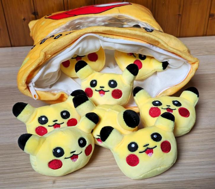 Knuffel / Kussen 'Pikachu' (Nieuw), Kinderen en Baby's, Speelgoed | Knuffels en Pluche, Nieuw, Ophalen of Verzenden