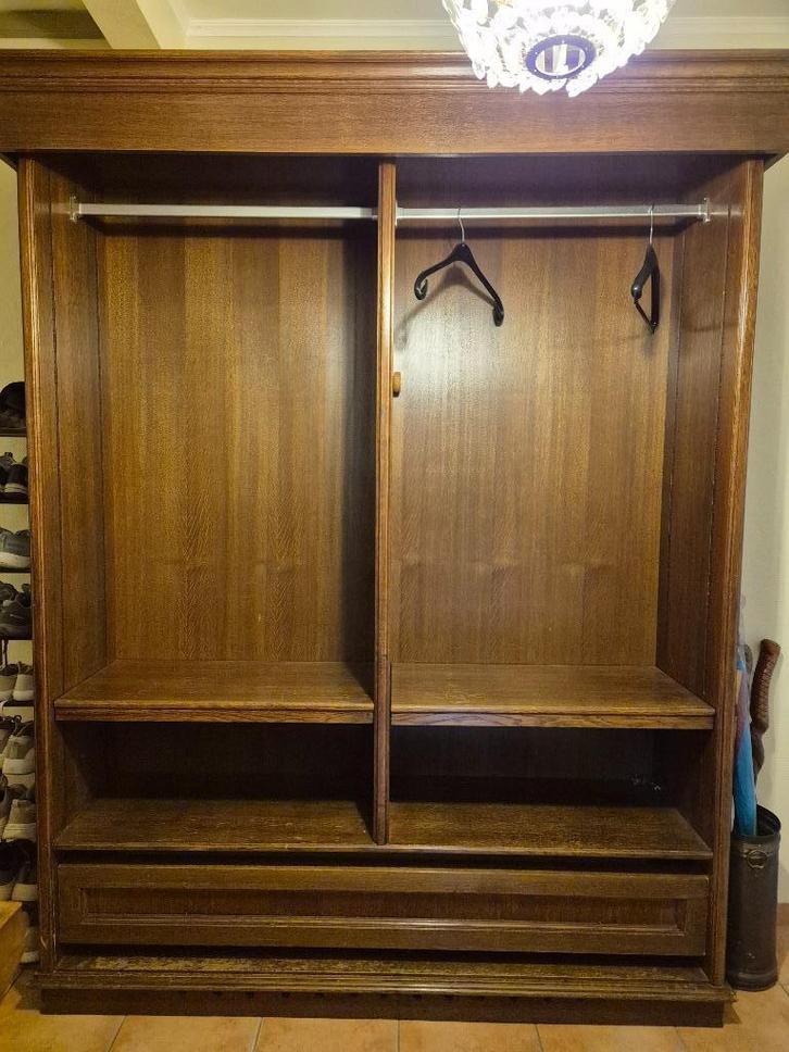 Gratis Kast - Open Kast - Hal Kast - Dressing Kast - GRATIS, Huis en Inrichting, Kasten | Kleerkasten, Zo goed als nieuw, 200 cm of meer