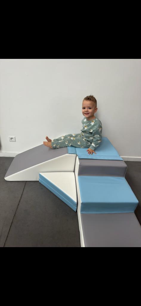 Foamblokken trap + glijbaan Jindl, Kinderen en Baby's, Speelgoed | Buiten | Speeltoestellen, Glijbaan, Ophalen