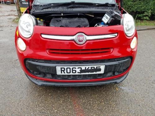 Voorbumper van een Fiat 500L (111/A), Auto-onderdelen, Carrosserie, Bumper, Fiat, Gebruikt, 3 maanden garantie, Ophalen of Verzenden