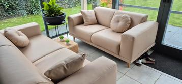 Salon in lederlook  beschikbaar voor biedingen