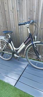 Damesfiets 28inch  21 versnellingen, Fietsen en Brommers, Fietsen | Dames | Damesfietsen, Ophalen, Zo goed als nieuw, Versnellingen