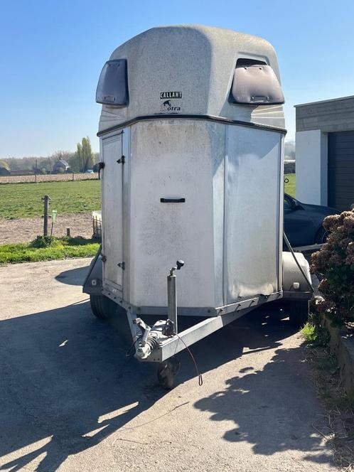 Paardentrailer Horta, Dieren en Toebehoren, Paarden en Pony's | Trailers en Aanhangwagens, Gebruikt, 2-paards trailer, Hout, Ophalen