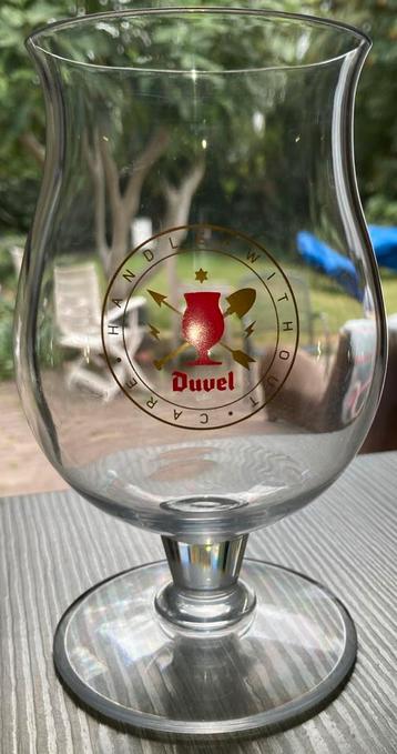 Plastic Duvelglas beschikbaar voor biedingen