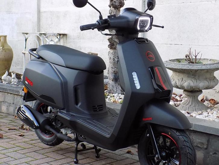 Nieuwe Tomos scooter 50cc 25km of 45km/uur injection motor, Fietsen en Brommers, Brommers | Tomos, Nieuw, Klasse A (25 km/u), Ophalen