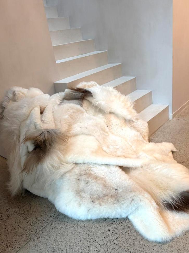 Schapenvel tapijten op maat, Huis en Inrichting, Stoffering | Tapijten en Vloerkleden, Nieuw, Ophalen of Verzenden