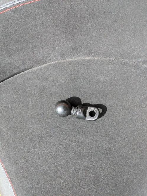 Je cède boule RAM mount moto scooter quad, Motoren, Accessoires | Navigatiesystemen, Zo goed als nieuw, Ophalen