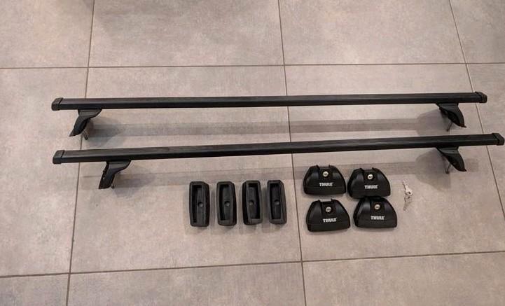 Barres de toit Thule NEUVES - Mercedes Classe C & E (Flush R, Auto diversen, Dakdragers, Zo goed als nieuw, Ophalen of Verzenden