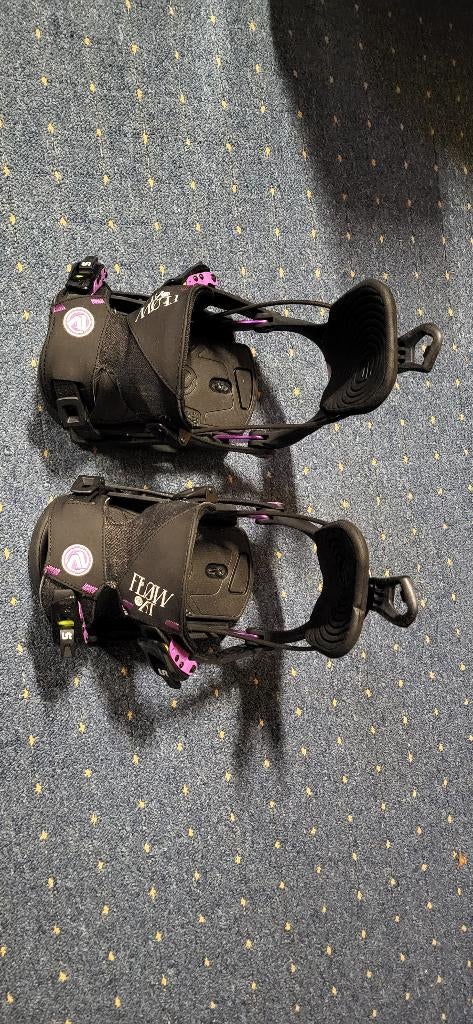 Flow binding damens S, Sport en Fitness, Snowboarden, Ophalen, Zo goed als nieuw, Bindingen