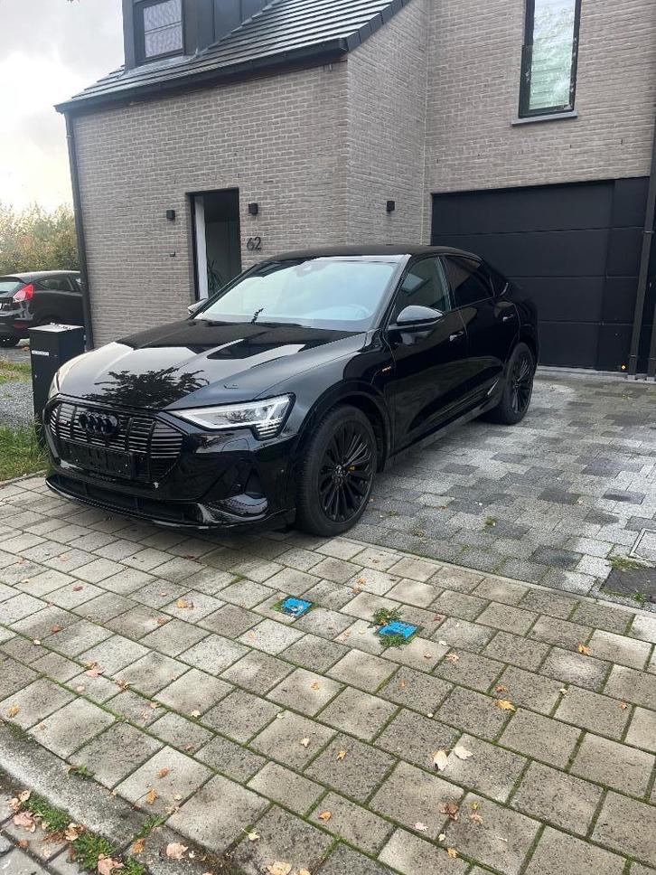 Audi Q8 Etron 55 Sportback S line, Auto's, Audi, Particulier, e-tron, 360° camera, 4x4, ABS, Achteruitrijcamera, Adaptieve lichten