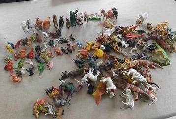 Grote verzameling dieren- en dinosaurusfiguren – + 100  st beschikbaar voor biedingen