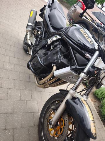Nette Suzuki bandit N1200, Permis Moto A, Plus de 35 kW, Échappement sport, Particulier
