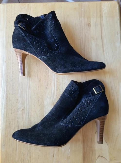 Talons noirs pointure 39 – Éram, Kleding | Dames, Schoenen, Zo goed als nieuw, Zwart, Ophalen