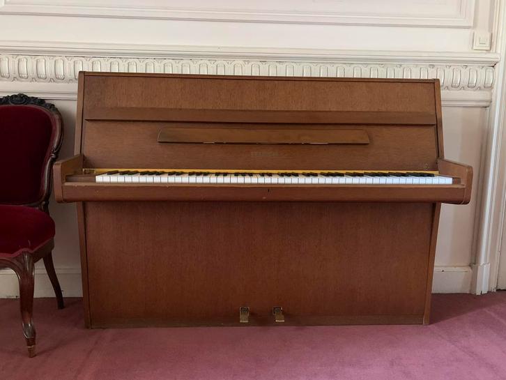 Piano Feurich, Muziek en Instrumenten, Piano's, Zo goed als nieuw, Piano, Ophalen