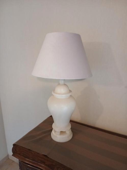 Witte marmeren lamp, Huis en Inrichting, Lampen | Tafellampen, Gebruikt, 50 tot 75 cm, Overige materialen, Ophalen of Verzenden