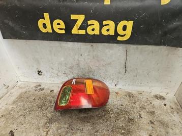 Achterlicht rechts van een Toyota Yaris beschikbaar voor biedingen