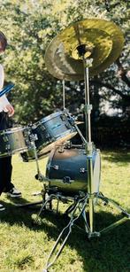 batterie pour enfants en très bon état, Enlèvement