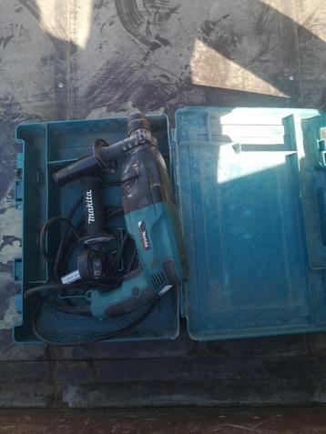 MAKITA COMBIHAMER 870WATT SDS. 24mm beton beschikbaar voor biedingen