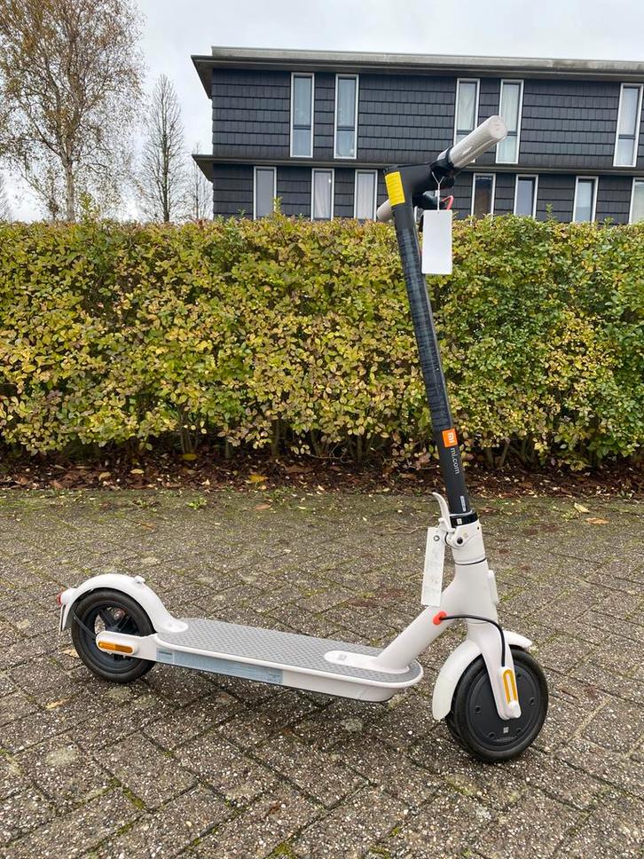 XIAOMI MI M365 e-step elektrische step kickscooter nieuw !!, Fietsen en Brommers, Elektrische fietsen, Nieuw, Ophalen