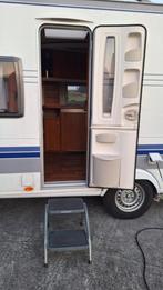 Hobby caravan 495 UFE, Vast bed, Rondzit, Hobby, Kachel