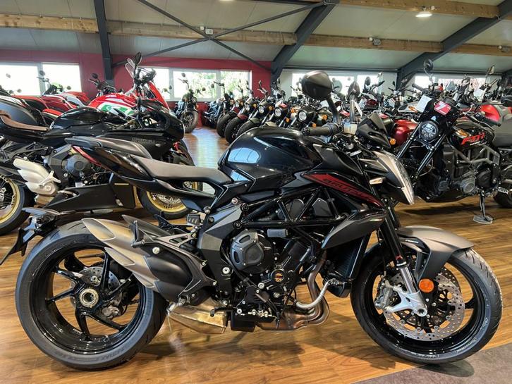 MV Agusta Brutale 800 35 KW, Motoren, Motoren | MV Agusta, Bedrijf, Naked bike, 12 t/m 35 kW, Ophalen