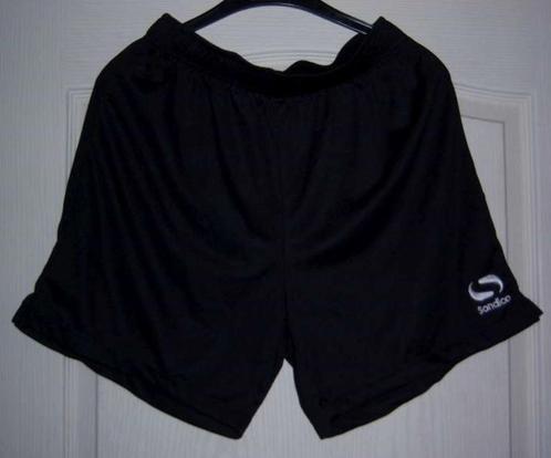 Voetbal kleding / Short Sondico + T-shirt Kipsta, Kleding | Heren, Sportkleding, Nieuw, Voetbal, Ophalen of Verzenden