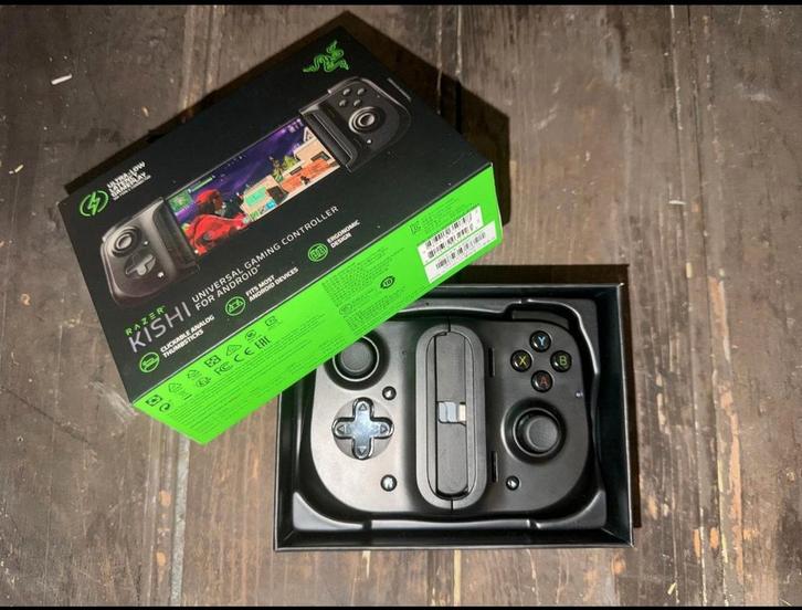 Razer kishi, Universal gaming Controller Android, Games en Spelcomputers, Spelcomputers | Overige Accessoires, Zo goed als nieuw