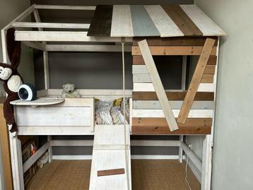 Stoere boomhut bed merk Lifetime halfhoogslaper beschikbaar voor biedingen
