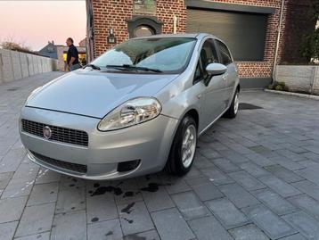 Fiat Punto 1.4 Benzine, Auto's, Fiat, Grande Punto, 5 deurs, Particulier, Boordcomputer