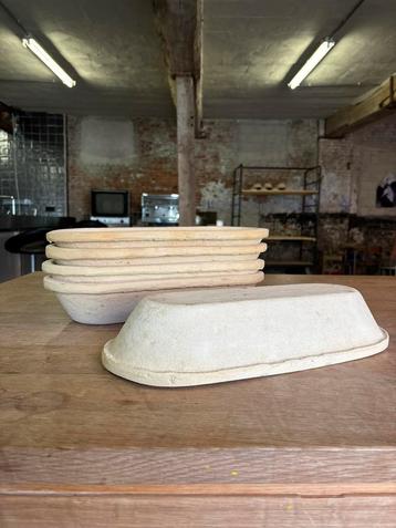 Rijsmand brood beschikbaar voor biedingen