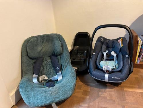 Maxicosi Pebble plus, Pearl en FamilyFix basis, Kinderen en Baby's, Autostoeltjes, Gebruikt, Maxi-Cosi, Isofix, Ophalen