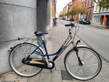 Damesfiets meisjesfiets studentenfiets stadfiets city bike  beschikbaar voor biedingen
