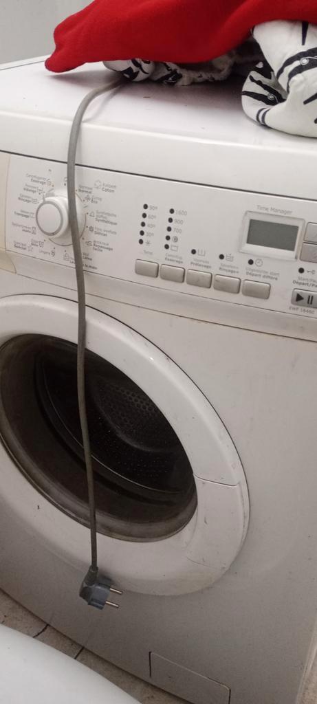 Electrolux 6kg geeft foutmelding op display.., Elektronische apparatuur, Wasmachines, Gebruikt, Voorlader, 4 tot 6 kg, 1200 tot 1600 toeren