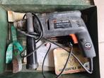 Black & Decker boormachine te koop met verschillende boren, Doe-het-zelf en Bouw, Zo goed als nieuw, Variabele snelheid, 400 tot 600 watt