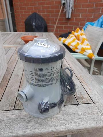 Pompe piscine INTEX 602g (filtre H) disponible aux enchères