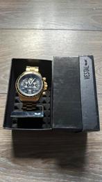 Vestal horloge, Ophalen, Gebruikt