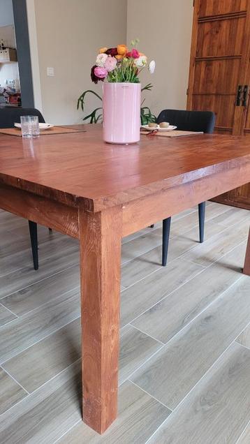 tafel disponible aux enchères