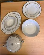 2 schalen ovaal, 2 ronde, slakom, sauskom, soepkom, Antiek en Kunst, Ophalen