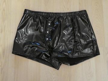 Short Lak PVC Zwart Noppen beschikbaar voor biedingen